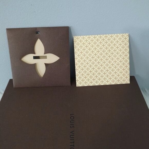 Louis Vuitton slider box with notecard - Picture 4 of 5